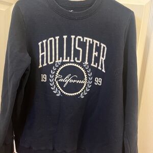 navy blue hollister crewneck sweatshirt | size L